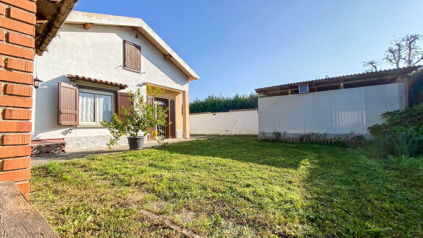 CASA SU DI UN UNICO LIVELLO IN GUSSOLA